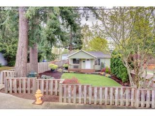 522 5th St, Damascus, OR 97080