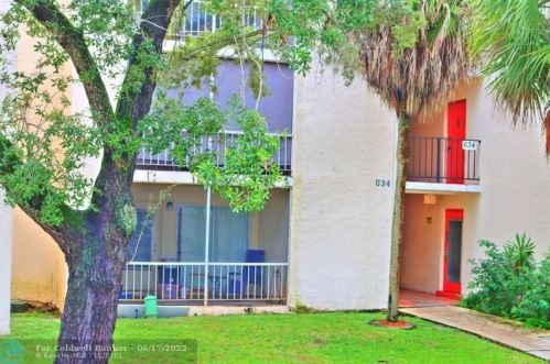 634 13th St, Boca Raton, FL 33486-2479