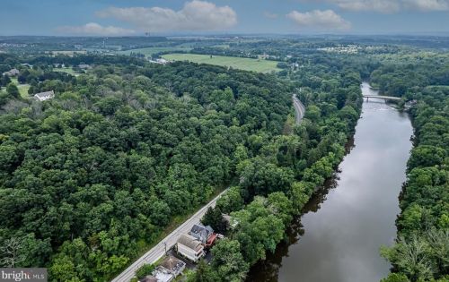 4940 Skippack Pike, Collegeville PA  19473-2049 exterior