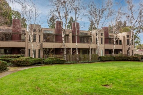 928 Wright Ave, Mountain View CA  94043-4656 exterior