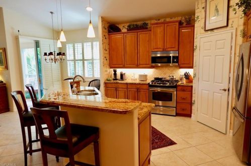 2036 Tarpon Bay Dr, Naples, FL 34119-8798