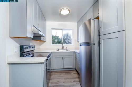 366 45 St, Oakland CA 94609-2259 exterior