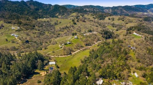 18801 Shafer Ranch Rd, Willits CA  95490-9642 exterior