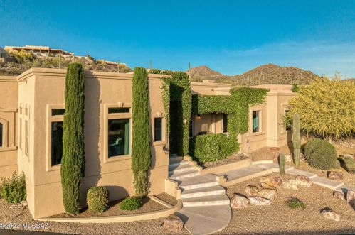 750 Leutea Dr, Tucson, AZ 85745-5195