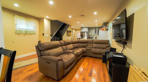 146-10 133rd Ave, Jamaica NY  11417-1227 exterior