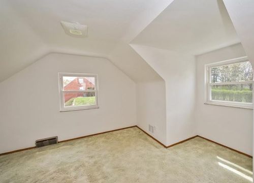 704 Valemont Dr, Verona PA  15147-2641 exterior