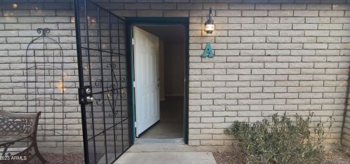 5816 Myrtle Ave, Glendale AZ  85301-8807 exterior