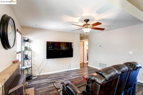 2309 Windsor Ln, Oakley CA  94561-3317 exterior