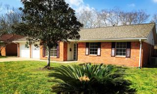 5822 Dryad Dr, Houston TX  77035-4209 exterior