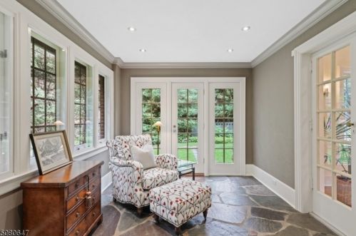 96 Undercliff Rd, Montclair NJ 07042-1718 exterior