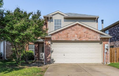 2032 Peregrine Ct, Lewisville TX  75077-1758 exterior