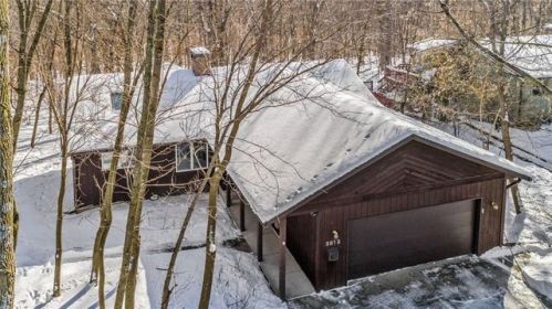 3812 Phoenix St, Ames, IA 50014-3958