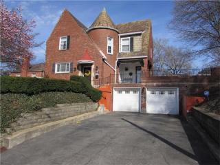 1740 Arlington Rd, Pittsburgh, PA 15235-2712