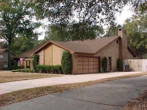 1240 Tamara Dr, Pensacola, FL 32504-6622