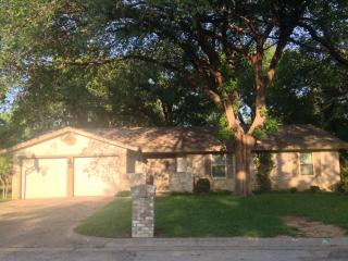 3408 Spring Valley Dr, Bedford TX  76021-2224 exterior