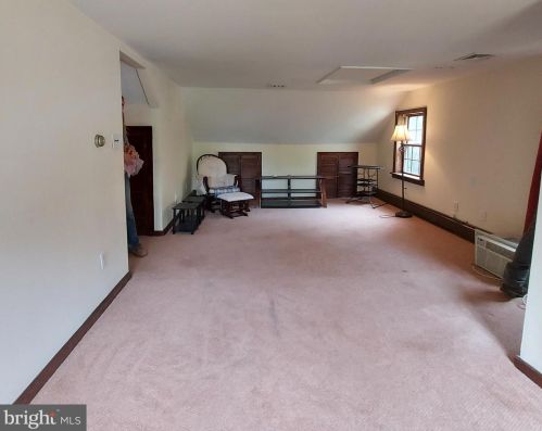 283 Long Swamp Rd, Plumsted Township NJ  08533-2029 exterior