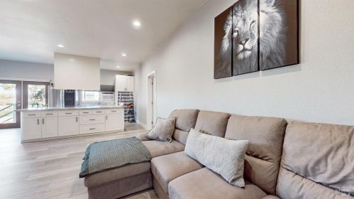 3944 Llano Rd, Santa Rosa CA  95407-6435 exterior