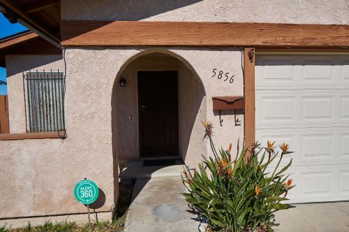 5856 Old Memory Ln, San Diego, CA 92114-1242