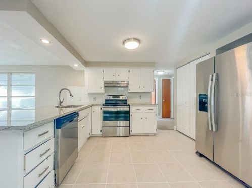 6961 Alken Cir, New Port Richey, FL 34653-1902