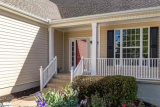 902 Medora Dr, Greer SC  29650-4752 exterior