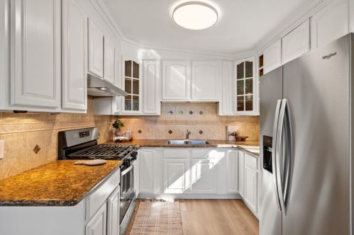 115 Hemlock Ave, Sunnyvale CA  exterior