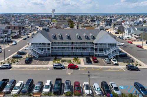 1935 Ocean Ave, Pelican Island, NJ 08751-1260