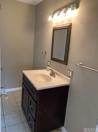 185 Prospect Ave, Avenel NJ  07001-1254 exterior