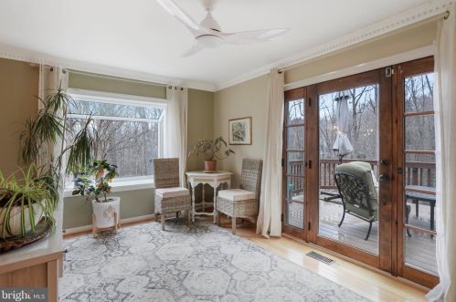 5550 Wide Oak Ct, Woodbridge VA  22192-6036 exterior