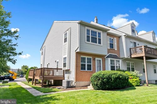 801 Northridge Dr, Norristown, PA 19403-2988