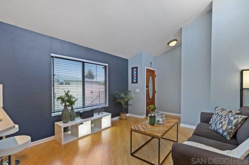 4449 Hamilton St, San Diego, CA 92116-3092