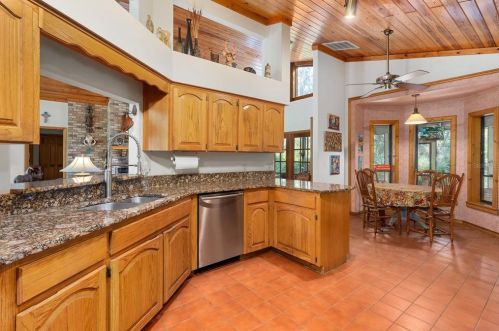 4858 Apopka Vineland Rd, Orlando FL 32818-8431 exterior