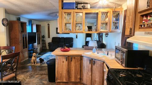 1825 Yvonne Way, Chino Valley, AZ 86323-6007