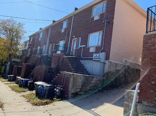 3939 Secor Ave, Bronx, NY 10466-2409