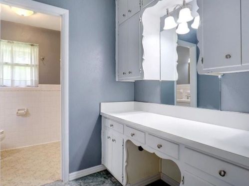 1225 Hillcrest St, Denton TX  76201-2412 exterior