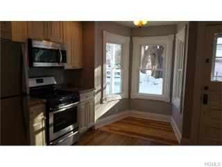 9 Church St, Warwick, NY 10990-1353