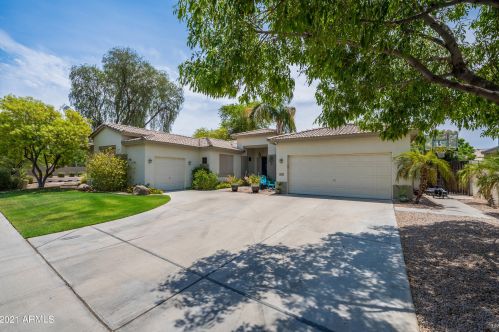 2027 Remington Dr, Chandler, AZ 85286-6135