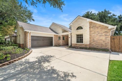 710 Mistycreek Dr, Richmond, TX 77406-1263