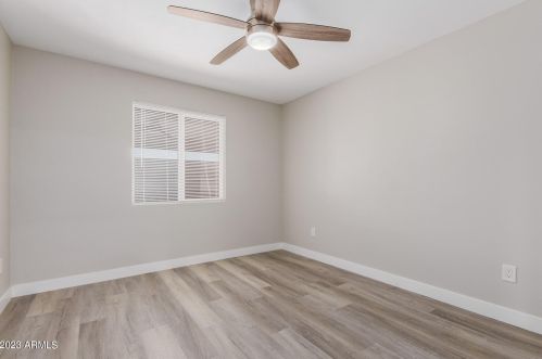 7332 17 Ave, Phoenix AZ 85085-6300 exterior