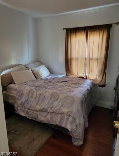 281 Dodd St, East Orange NJ  07017-1710 exterior