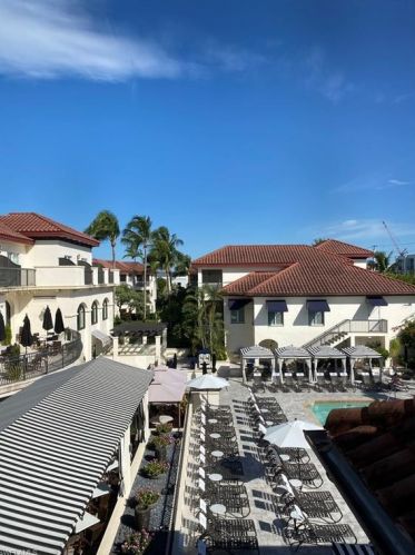 221 9th St, Naples FL 34117-2155 exterior