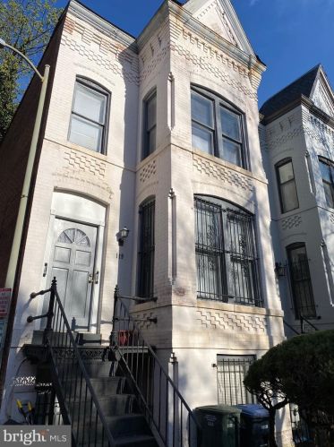 119 11th St, Washington, DC 20003-3910