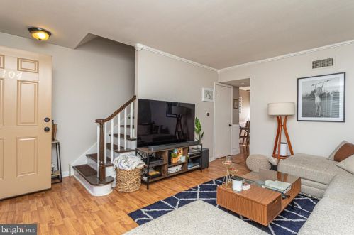 104 Ardwick Ter, Lansdale PA 19446-4925 exterior