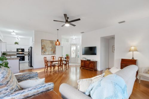 4705 Sherwood Forest Dr, Delray Beach, FL 33445-3880
