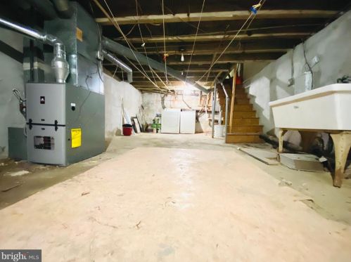 706 Dudley St, Philadelphia PA  19148-2424 exterior