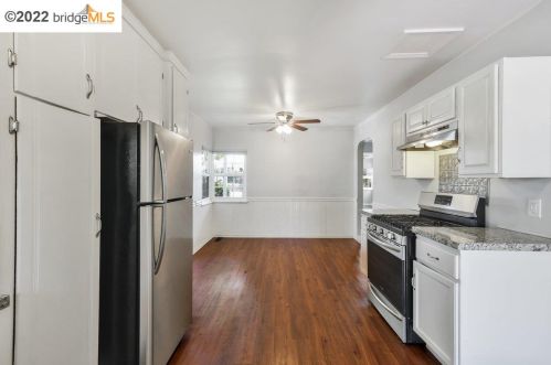 1390 Maple St, West Pittsburg CA  94565-2761 exterior