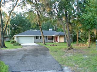 4025 Pinetree Ln, Lakeland FL  33811-2232 exterior