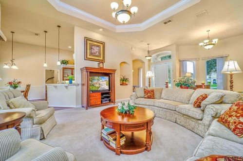 1422 Dolph Cir, Ormond Beach FL 32174-2891 exterior