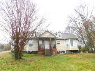 684 Jackson Ave, Lewisburg, TN 37091-2075