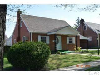 137 Dell St, Emmaus, PA 18049-3109
