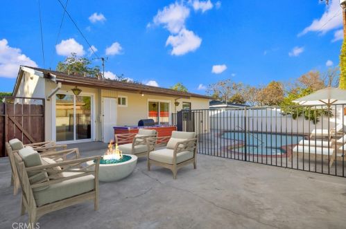 5842 Woodruff Ave, Lakewood CA  90713-1528 exterior